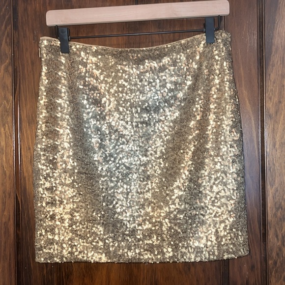Caché Gold Sequined Skirt - Picture 3 of 4